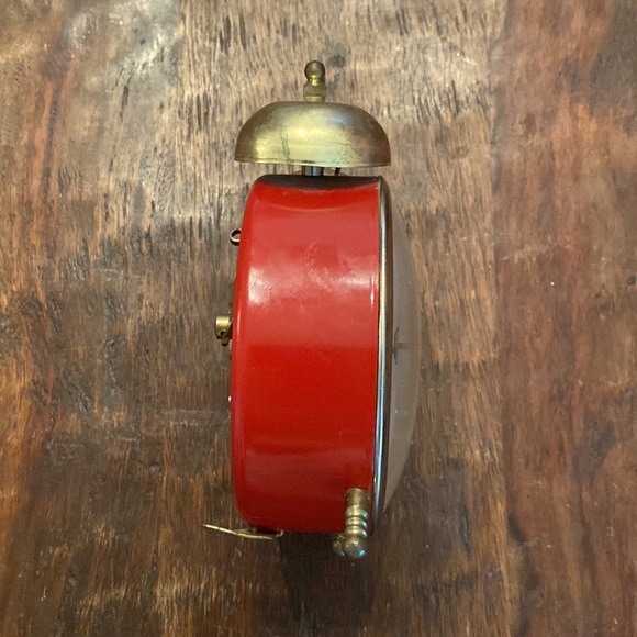 Vintage 60's Mickey Mouse Alarm Clock - Picture 4 of 7